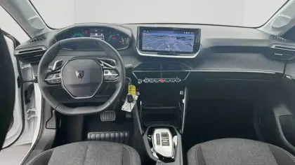 Photo 20 Peugeot 208  Hybrid 110 ch e-DCS6