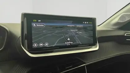 Photo 12 Peugeot 208  Hybrid 110 ch e-DCS6