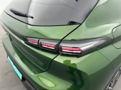 Photo 16 Peugeot 308  PureTech 130ch S&S EAT8