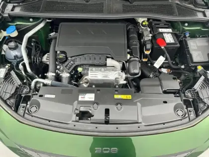 Photo 26 Peugeot 308  PureTech 130ch S&S EAT8