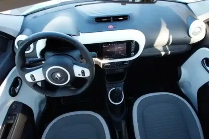 Photo 25 Renault Twingo  III SCe 65