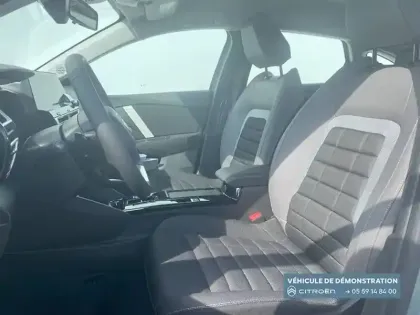 Photo 8 Citroën C4  Hybride 136 e-DCS6