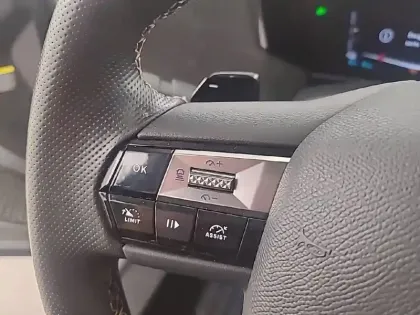 Photo 44 DS DS 4  Hybride E-Tense 225 EAT8