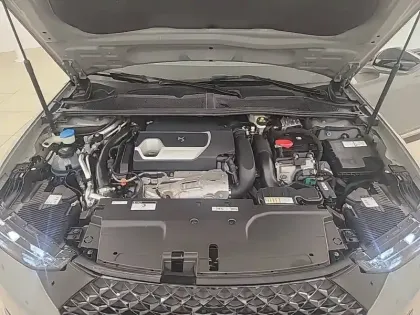 Photo 23 DS DS 4  Hybride E-Tense 225 EAT8