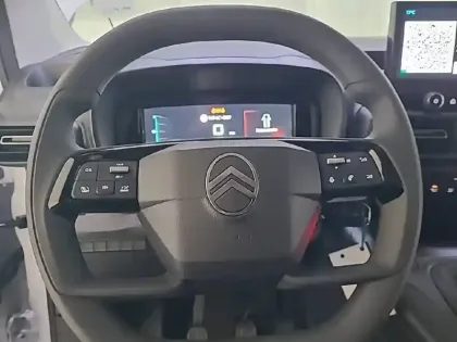 Photo 37 Citroën Berlingo  VAN M DIESEL 100 CH MANUELLE