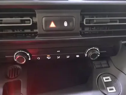 Photo 14 Citroën Berlingo  VAN M DIESEL 100 CH MANUELLE