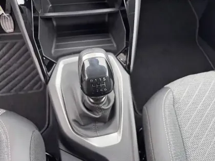 Photo 13 Peugeot 208  100 S&S BVM6