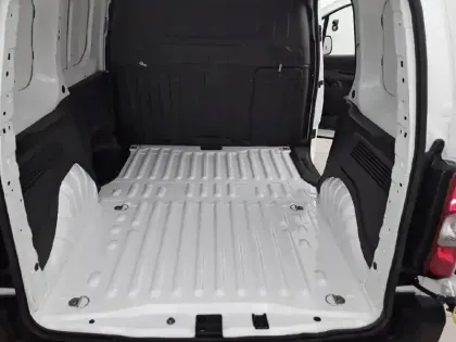 Photo 5 Peugeot Partner  FOURGON STANDARD 1000 KG BLUEHDI 130 S&S EAT8