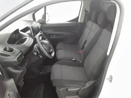 Photo 11 Peugeot Partner  FOURGON STANDARD 1000 KG BLUEHDI 130 S&S EAT8