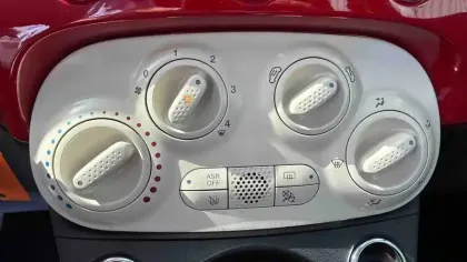 Photo 30 Fiat 500  1.0 70 ch Hybride BSG S/S