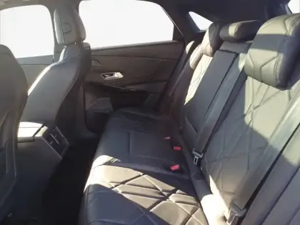 Photo 11 DS DS 7 DS7 Crossback Hybride E-Tense 300 EAT8 4x4