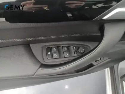 Photo 11 BMW X1  sDrive 18d 150 ch