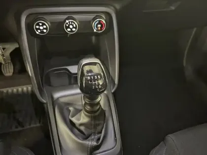 Photo 13 Citroën C3  Turbo 100 ch BVM6