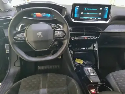 Photo 10 Peugeot 2008  BlueHDi 130 S&S EAT8