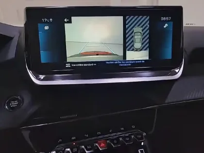 Photo 22 Peugeot 2008  BlueHDi 130 S&S EAT8