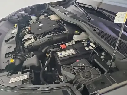 Photo 17 Peugeot 2008  BlueHDi 130 S&S EAT8