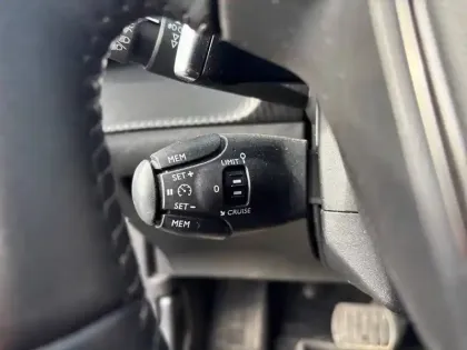 Photo 18 Peugeot 2008  BlueHDi 130 S&S EAT8