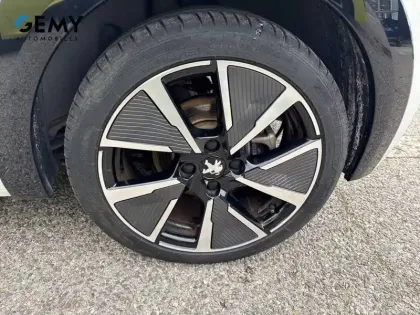 Photo 10 Peugeot 208  Electrique 50 kWh 136ch