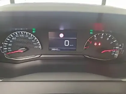 Photo 35 Peugeot 2008  PureTech 100 S&S BVM6