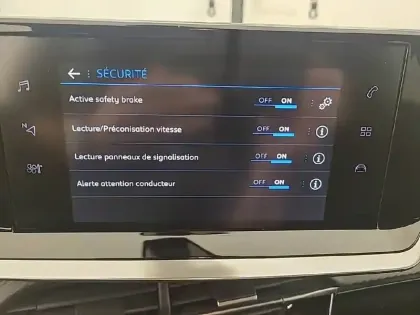 Photo 19 Peugeot 2008  PureTech 100 S&S BVM6