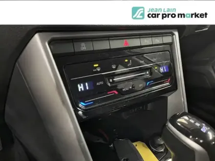 Photo 16 Volkswagen T-roc  1.5 TSI EVO 150 Start/Stop DSG7