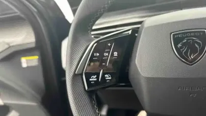 Photo 41 Peugeot 3008  Hybrid 145 e-DCS6