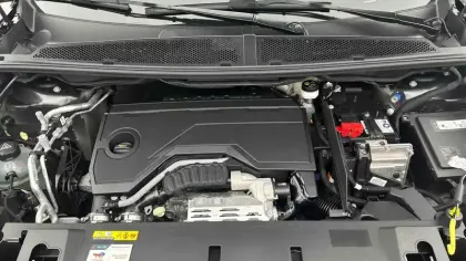 Photo 21 Peugeot 3008  Hybrid 145 e-DCS6