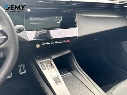 Photo 19 Peugeot 308  Electrique 55 kWh 156ch