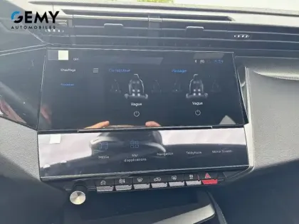 Photo 15 Peugeot 308  Electrique 55 kWh 156ch