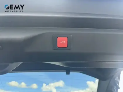 Photo 11 Peugeot 3008  Electrique 210 ch 73 kWh