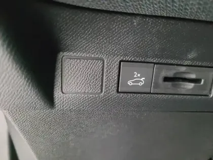 Photo 20 Citroën C5 aircross  Hybride 145 ch e-DCS6