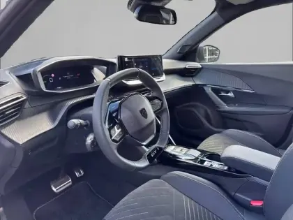 Photo 7 Peugeot 2008  Electrique 54 kWh 156 ch
