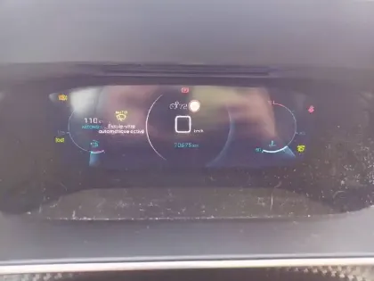 Photo 24 Peugeot 2008  PureTech 130 S&S BVM6