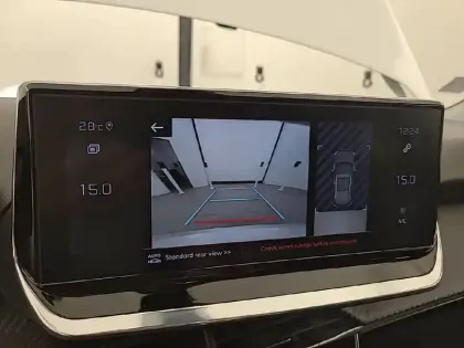 Photo 43 Peugeot 2008  PureTech 130 S&S BVM6