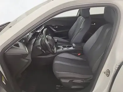 Photo 36 Peugeot 2008  PureTech 130 S&S BVM6