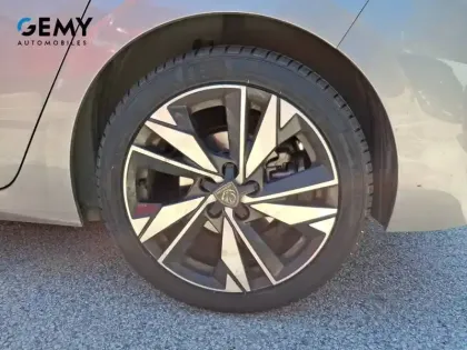 Photo 10 Peugeot 308  PureTech 130ch S&S EAT8