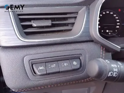 Photo 16 Renault Captur  mild hybrid 160 EDC