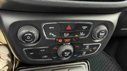 Photo 29 Jeep Compass  1.3 GSE T4 150 ch BVR6