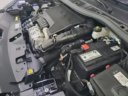 Photo 34 Peugeot 2008  PureTech 130 S&S EAT8