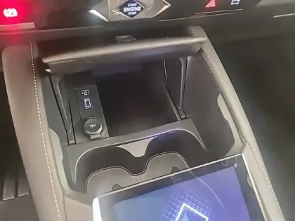 Photo 19 DS DS 4  BlueHDi 130 EAT8