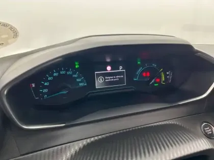 Photo 29 Peugeot 208  Electrique 50 kWh 136ch