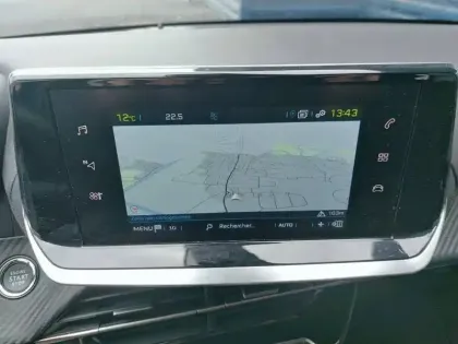 Photo 17 Peugeot 208  Electrique 50 kWh 136ch