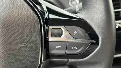 Photo 34 Peugeot 208  Electrique 50 kWh 136ch