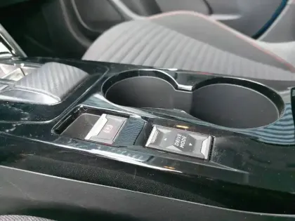 Photo 9 Peugeot 208  Electrique 50 kWh 136ch