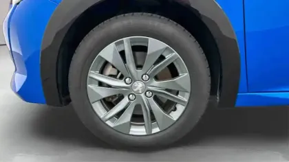 Photo 29 Peugeot 208  Electrique 50 kWh 136ch