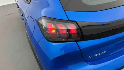 Photo 41 Peugeot 208  Electrique 50 kWh 136ch