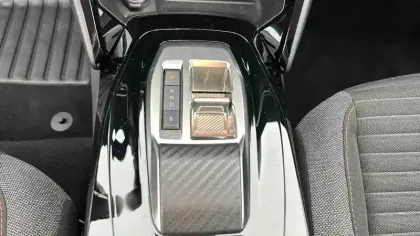 Photo 38 Peugeot 208  Electrique 50 kWh 136ch