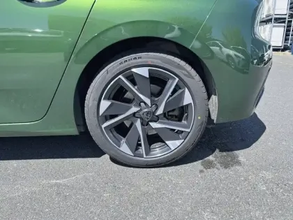 Photo 12 Peugeot 308  PHEV 180 e-EAT8