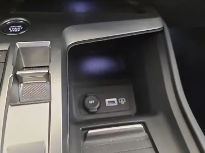 Photo 41 Peugeot 308  PHEV 180 e-EAT8