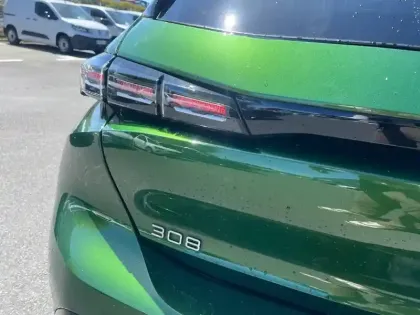 Photo 16 Peugeot 308  PHEV 180 e-EAT8